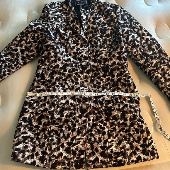 Beautiful leopard jacket - Picture 5 of 9